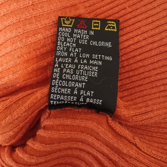 Vintage Lindor Cardigan Sweater - Picture 11 of 11